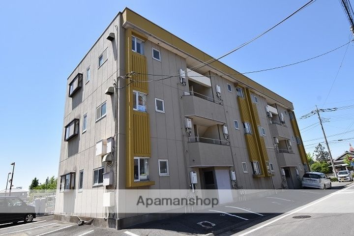 群馬県前橋市石倉町3丁目の賃貸アパート301の外観