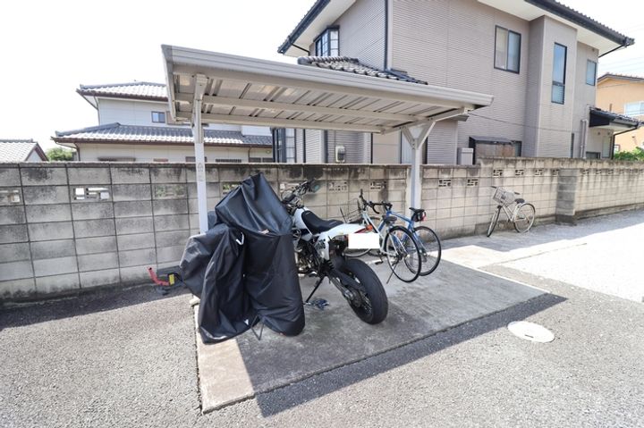 トアロードの内装