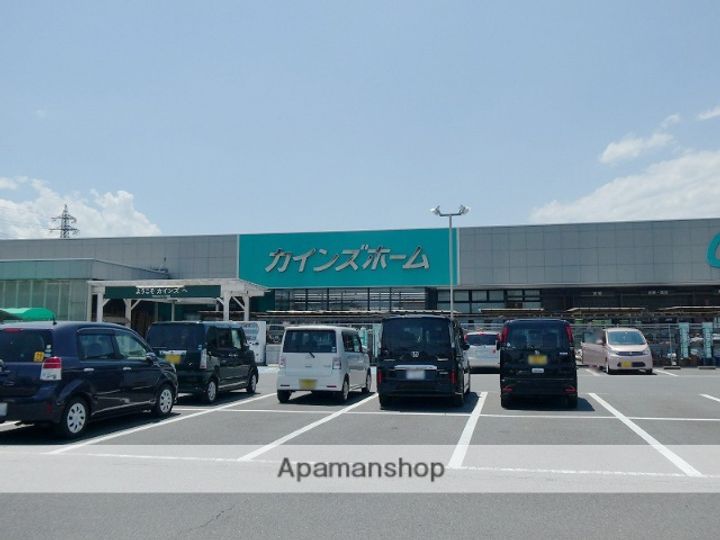 ファミーユの周辺