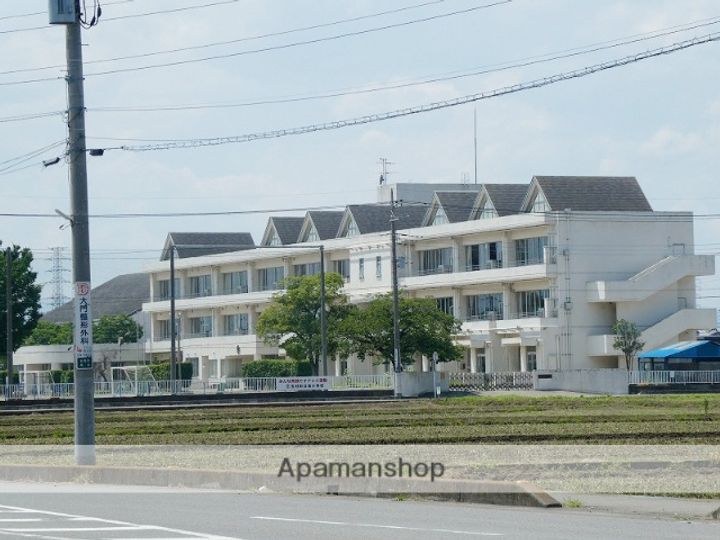ファミーユの周辺