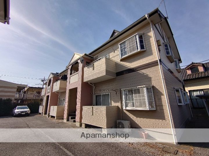 ハイツファミールB棟の外観