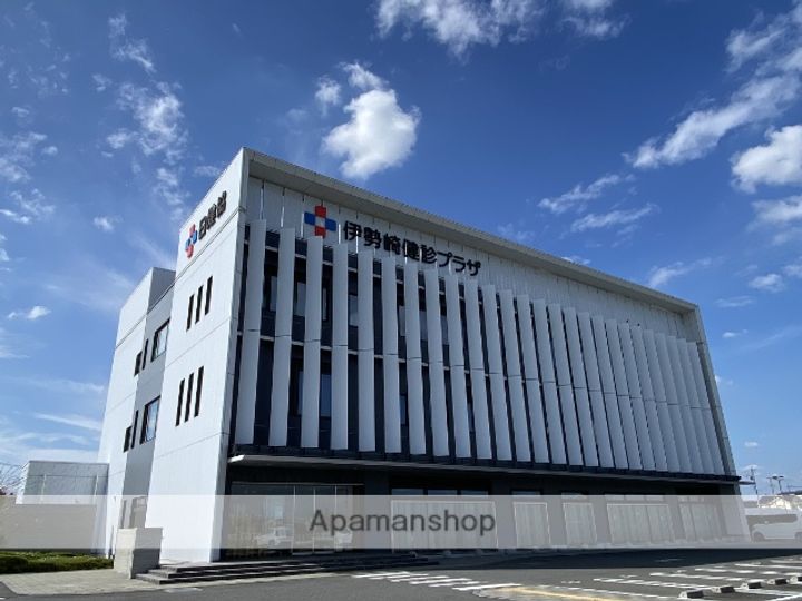 グリーングラスの周辺