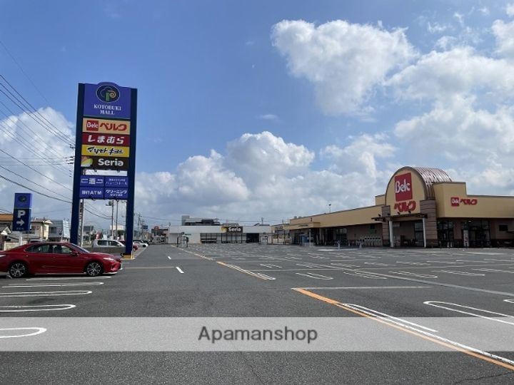 プランドール(西田町)B102の周辺