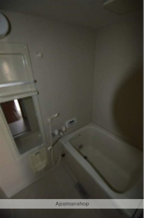 コモド・カーサABB203の風呂