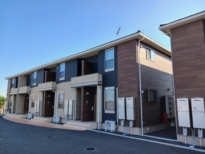 ラ エストレーヤ Bの外観