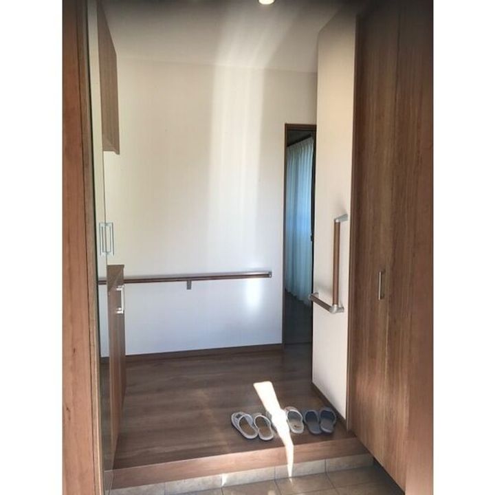 群馬県伊勢崎市戸谷塚町(一戸建)の賃貸物件戸建ての玄関