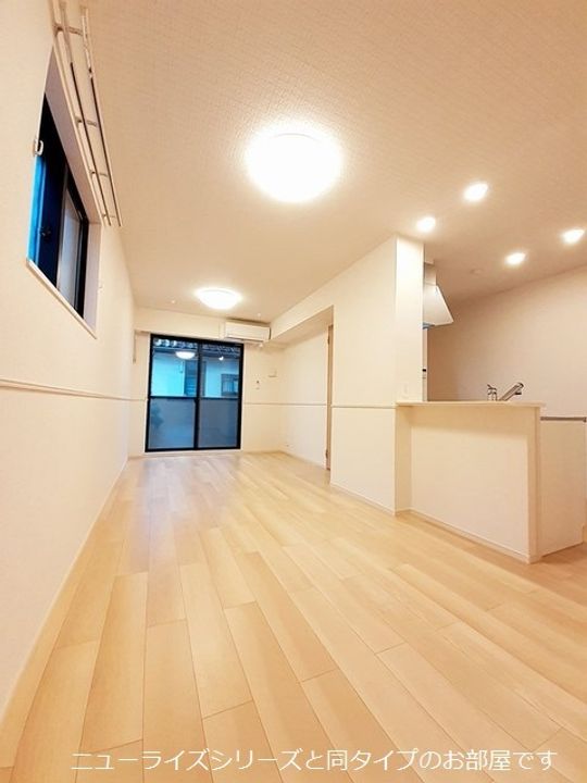 ソラーナ Aの居間