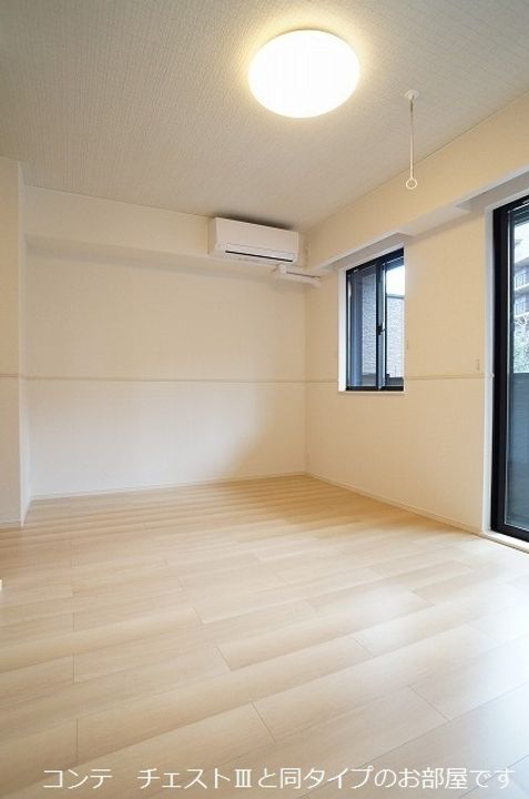 クラール 今泉の居間