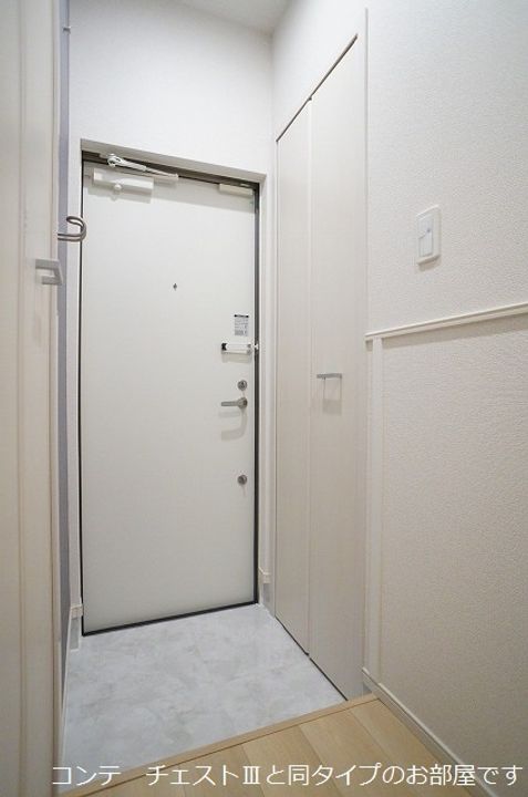 クラール 今泉の玄関