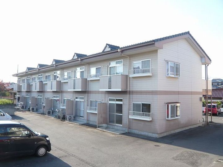 メゾンヒルサイドの外観