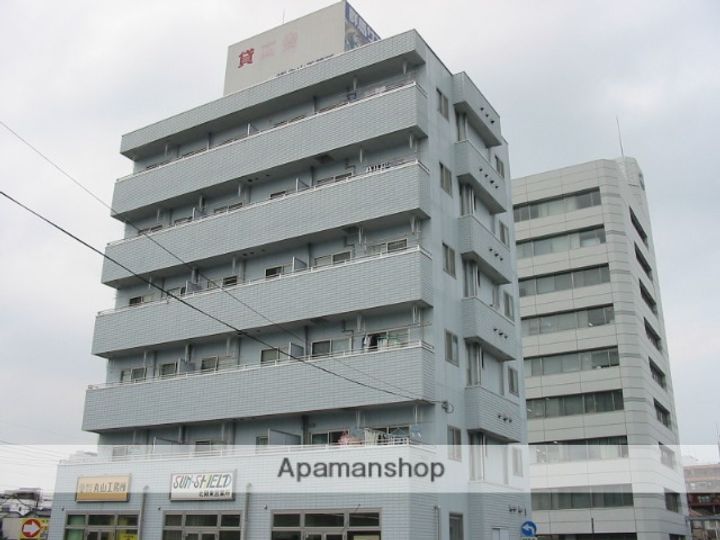 アストラーレの外観