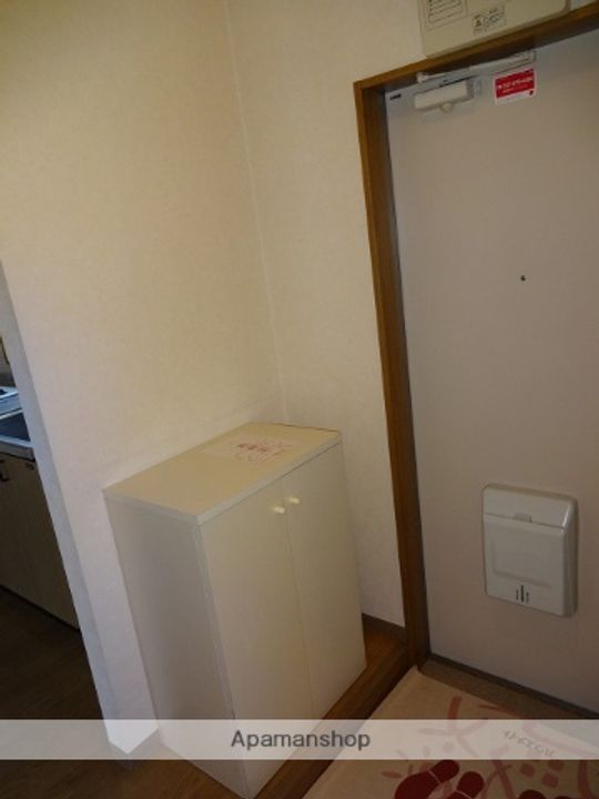 群馬県高崎市新町の賃貸アパートの玄関