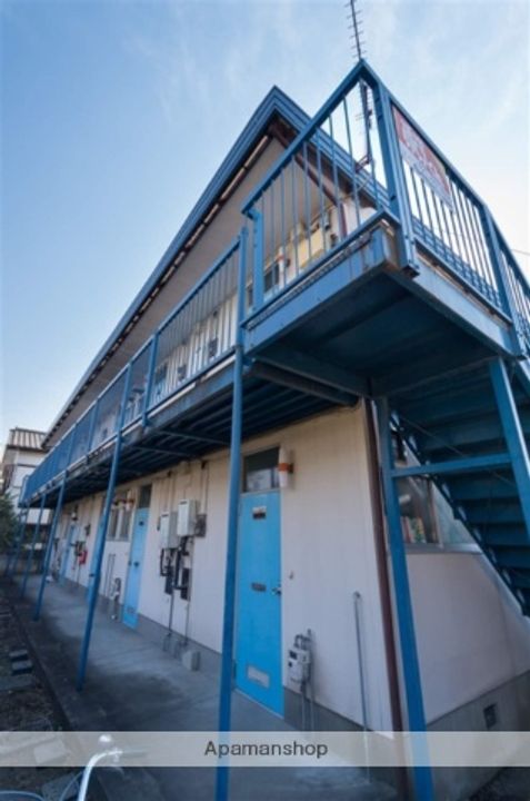 ブルーハイツの外観