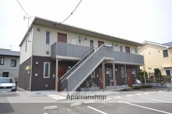 群馬県佐波郡玉村町大字上新田の賃貸アパートの外観