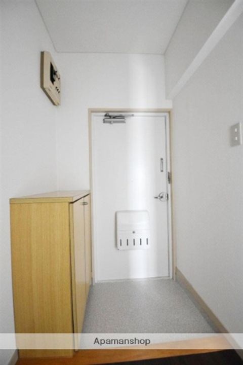 ソシアル87の玄関