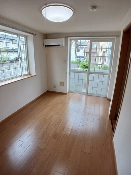 コスモスAの居間