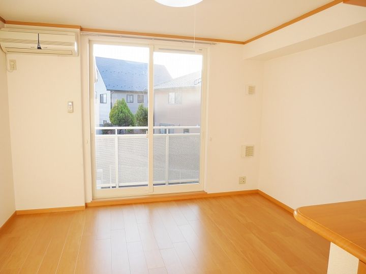 デフィー・ホワイトの居間