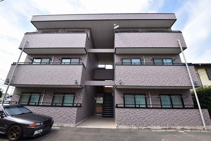 グリーンパークAYAの外観