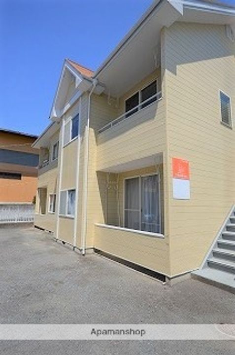 群馬県北群馬郡吉岡町大字大久保の賃貸アパートの外観