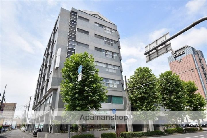 大手町ビルの外観