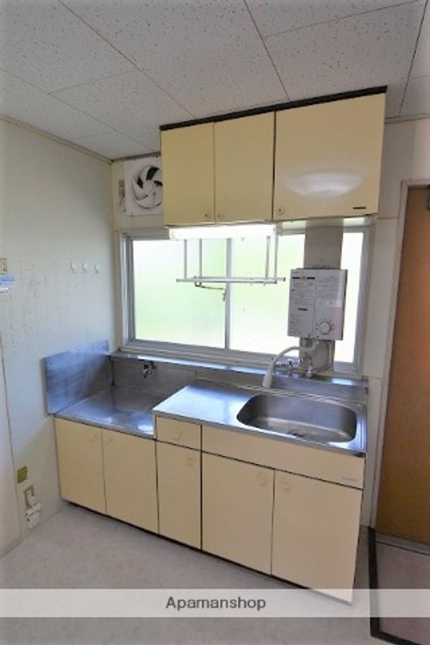 群馬県前橋市石倉町5丁目の賃貸アパートのキッチン