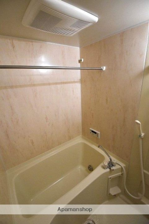 群馬県北群馬郡榛東村大字広馬場の賃貸アパートの風呂