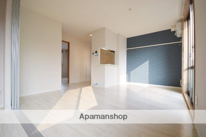 群馬県渋川市石原の賃貸アパートの居間