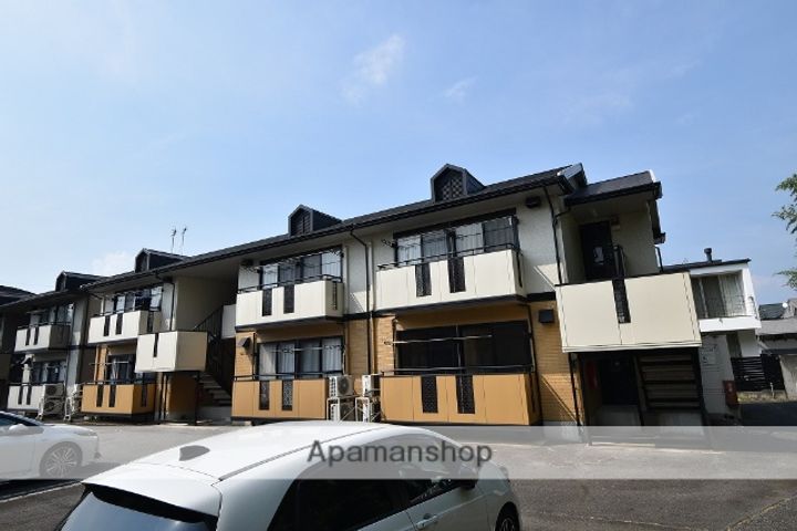 ヴィルヌーブA・B(総社町植野)の外観