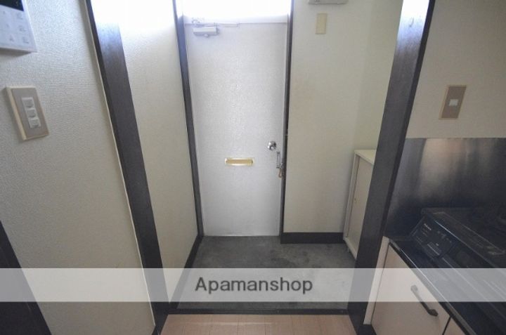 広瀬ハイツの玄関