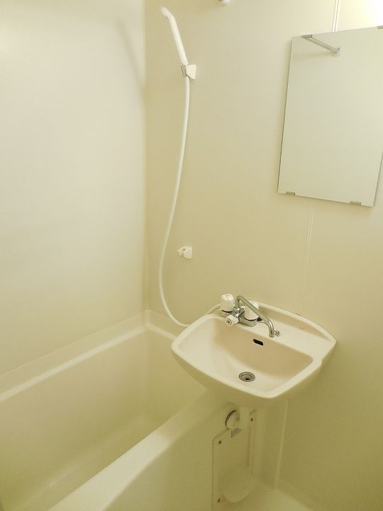 レオパレスモーニングライトⅡの風呂