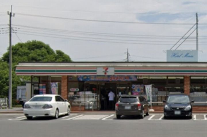 レオパレスラ ソワの周辺