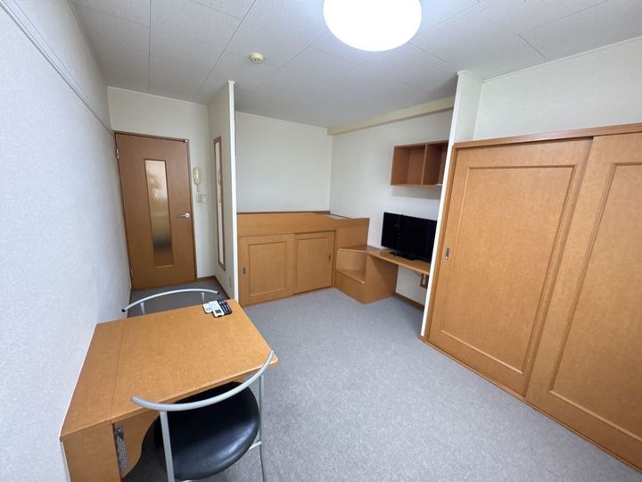 レオパレスEASEⅡの居間