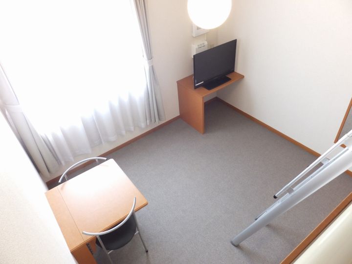 レオパレスバックスの居間