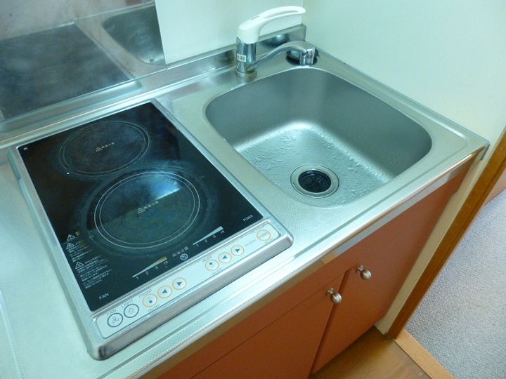 レオパレスシェソワのキッチン