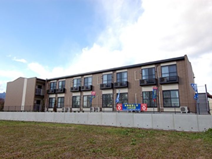 レオパレスアザミの外観