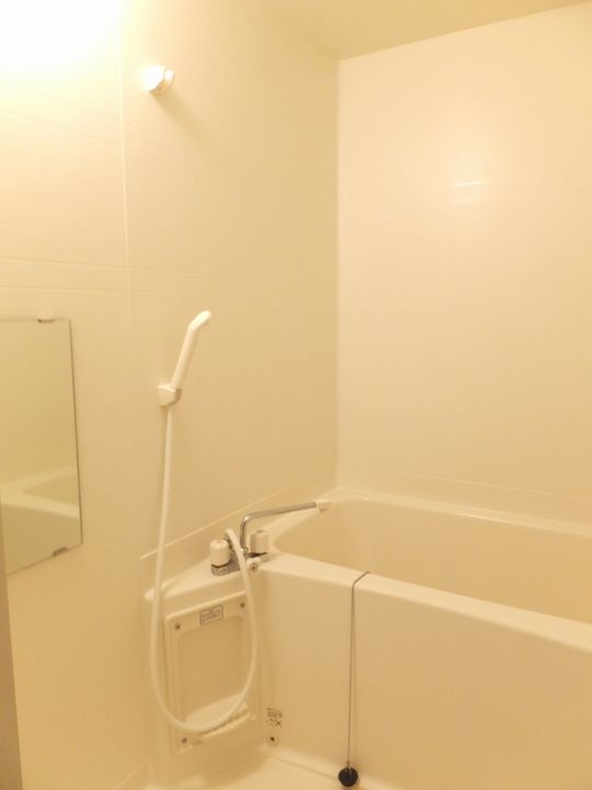 レオパレスアザミの風呂