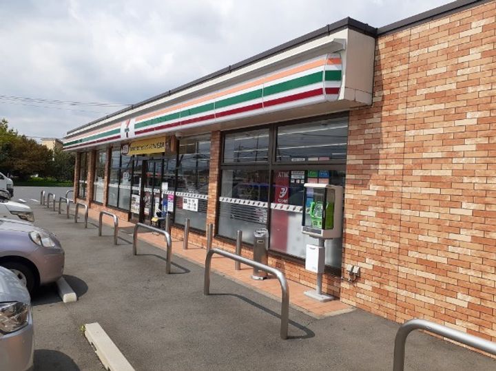 カスターニャBの周辺