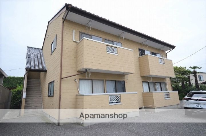 群馬県前橋市総社町植野の賃貸アパートの外観