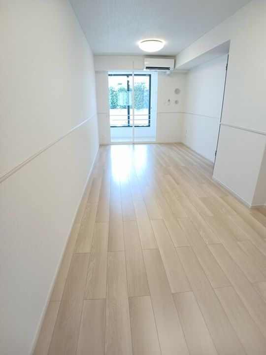 グランウッドAの居間