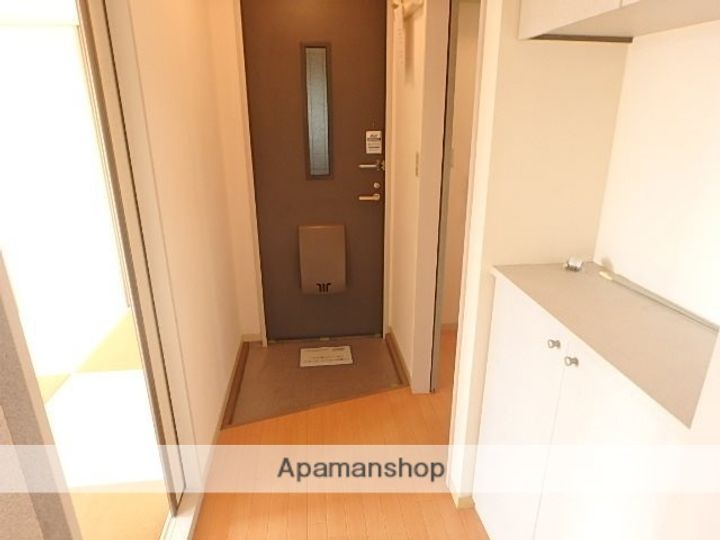 セラビィB201の玄関