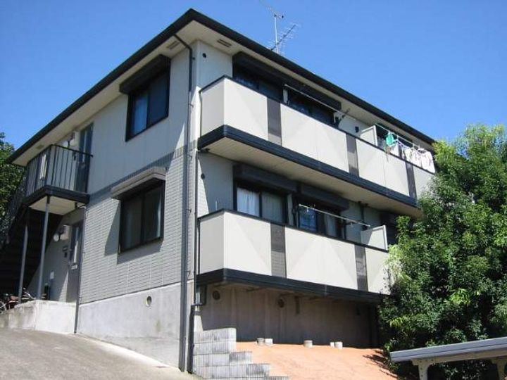 ロイヤルビュー太田 Aの外観