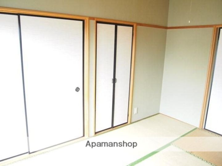 住吉ハイツ5号棟B-2の内装