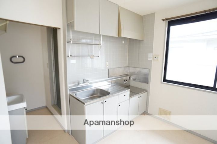 ウィンディア富岡A202のキッチン