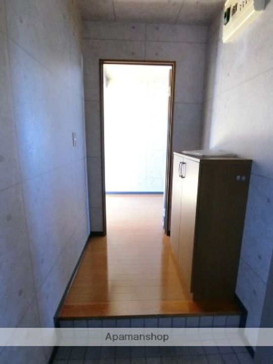 グランエスポワールⅤ301の玄関