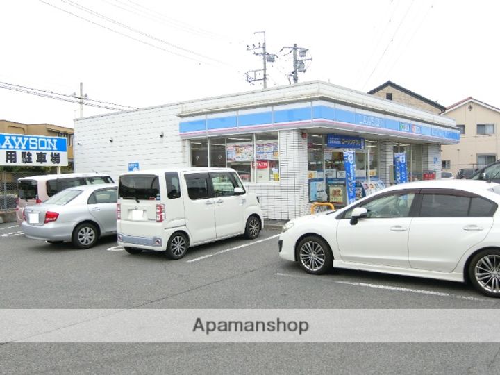 イーストランド207の周辺