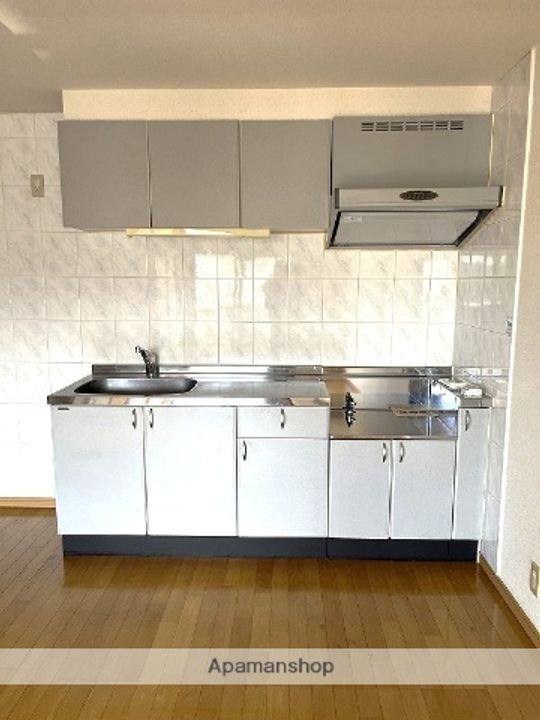 ビクトリーマンション203のキッチン