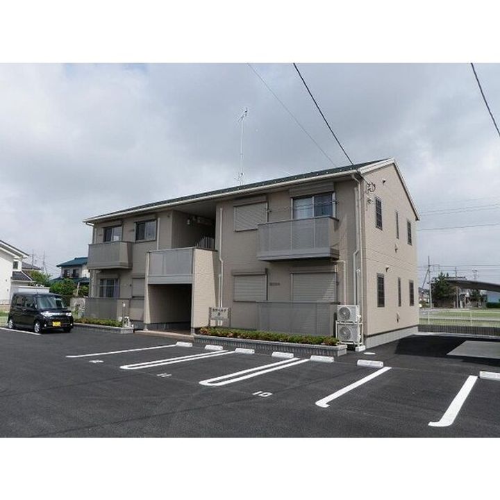 カサベルデHの外観