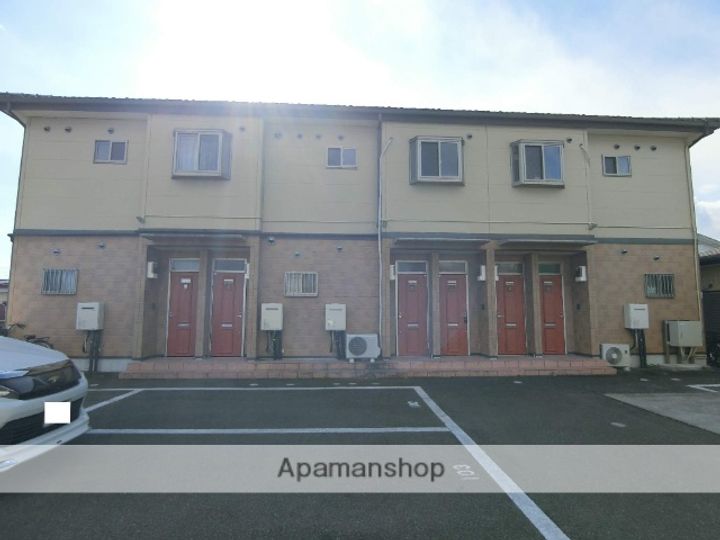 メイプルエステートの外観