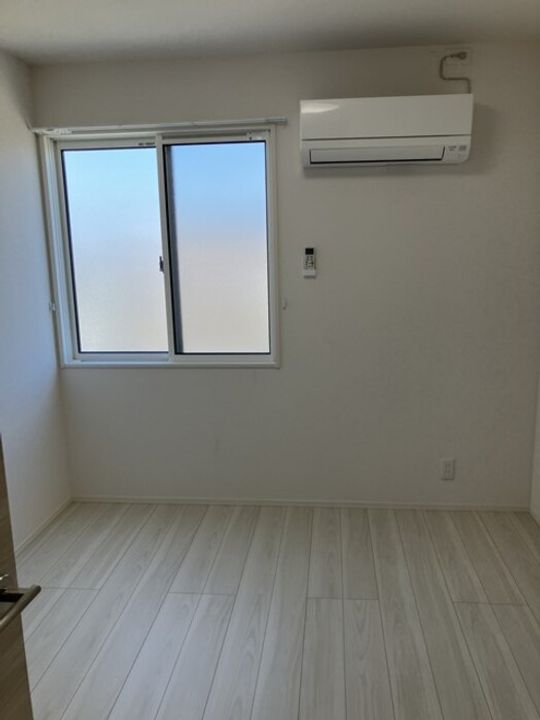 DーROOM新井町の内装