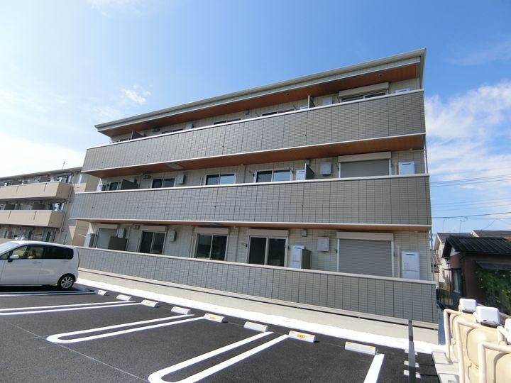 DーROOM新井町の外観